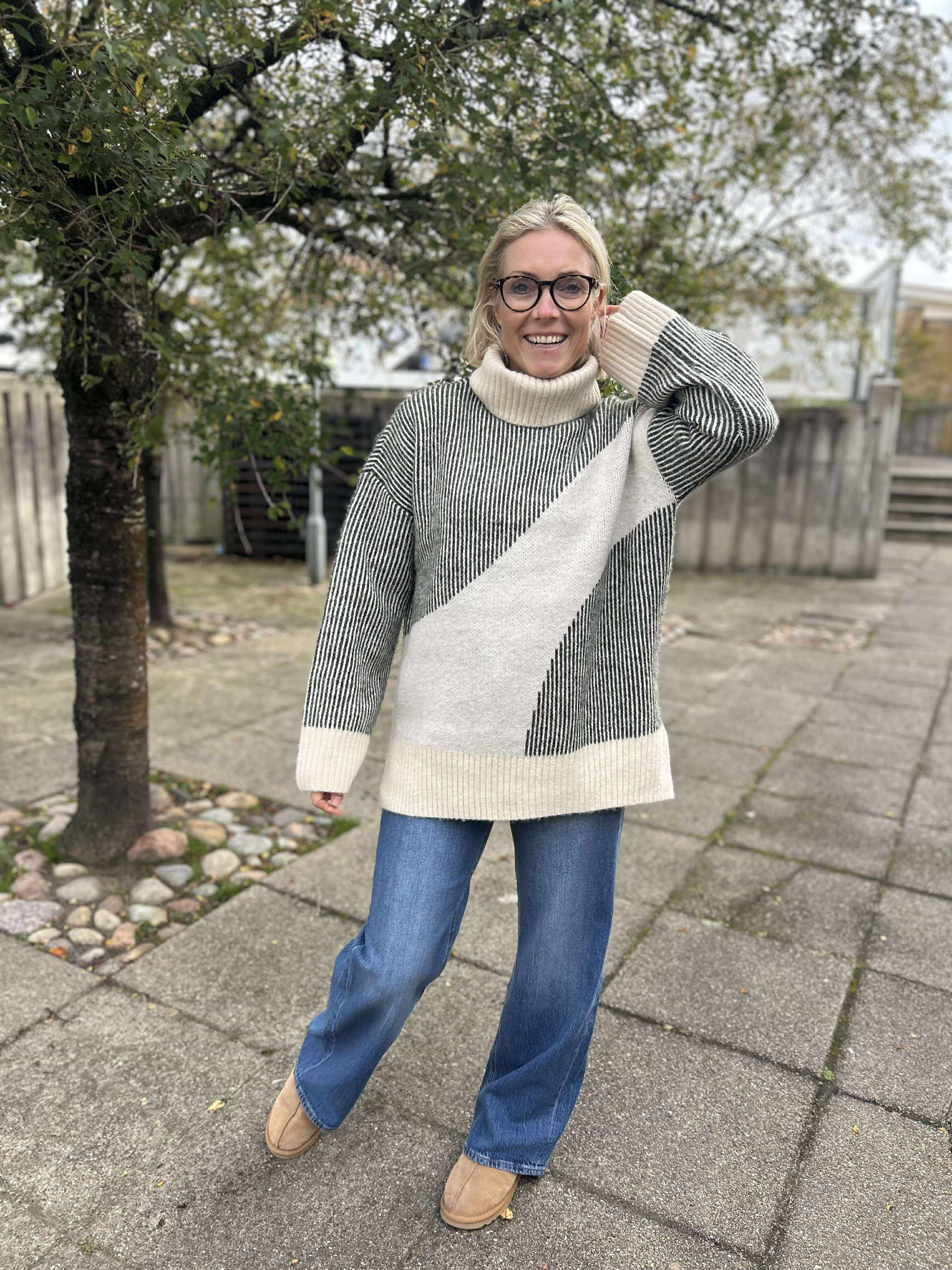 PCLINNA Pullover - Darkest Spruce